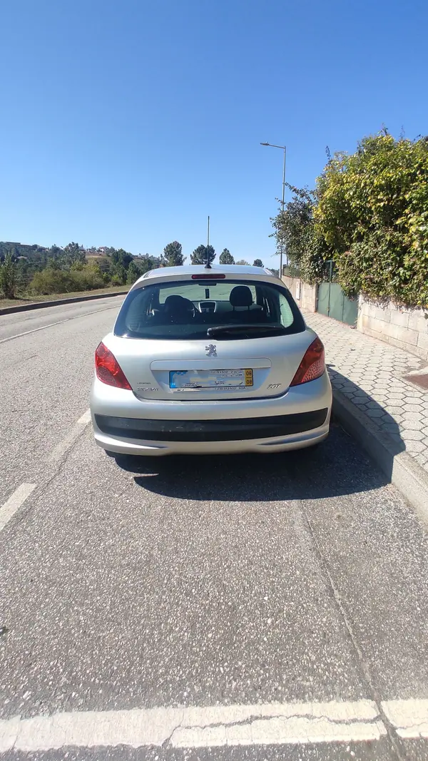 Peugeot 207 2008 — foto 2 de 11