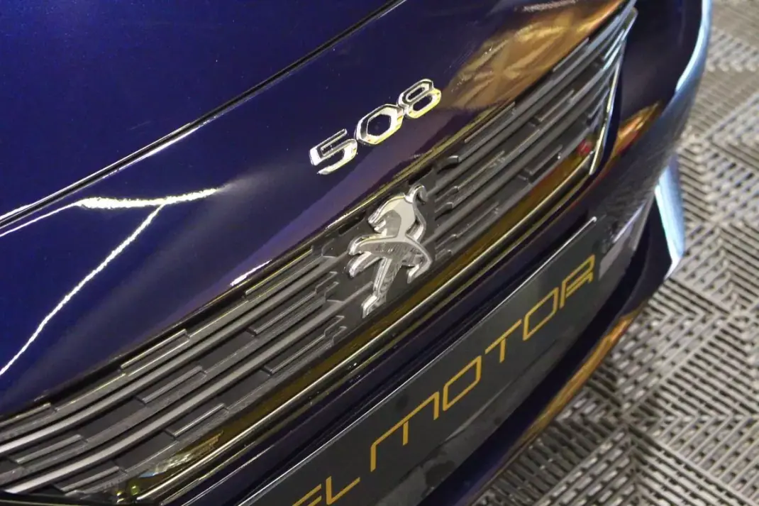 Peugeot 508 SW 2020 - 17800 EUR, 78000 km - AUTO.MOTO.pt - 78000km - foto 7 de 33