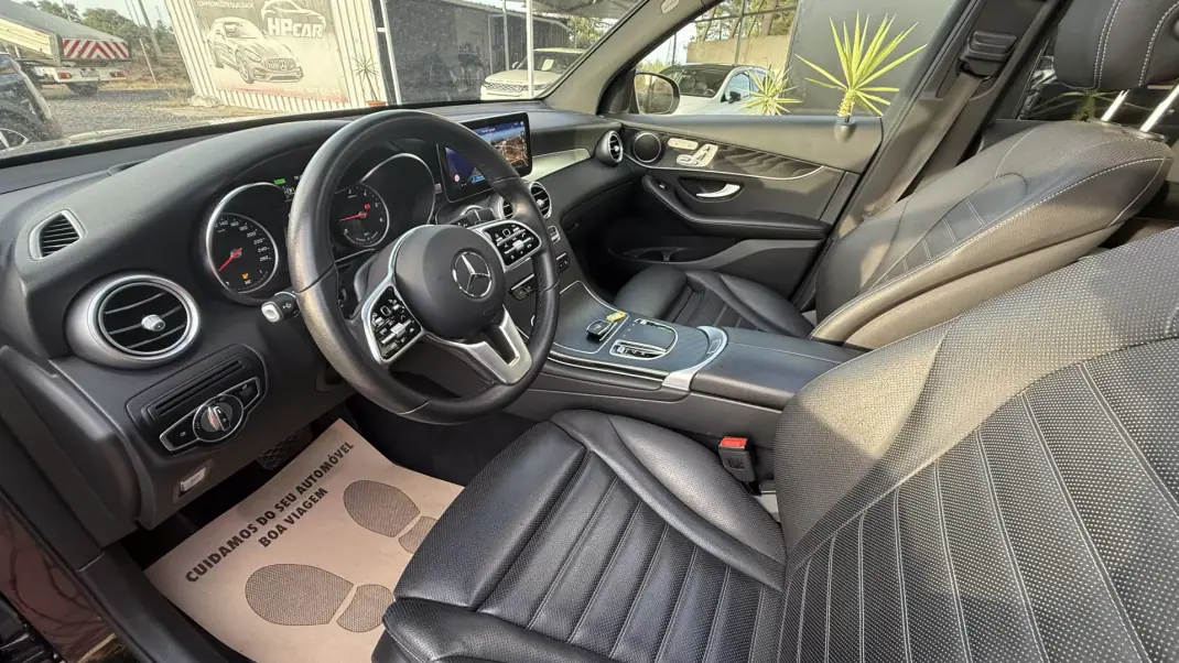 Mercedes-Benz GLC 300 2022 - 36990 EUR, 139000 km - 139000km - foto 30 de 41
