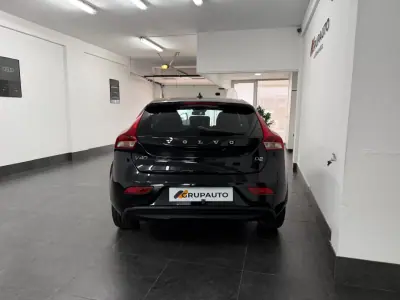 Volvo V40 2015 - 11990 EUR, 151000 km - 151000km - foto 4 de 29