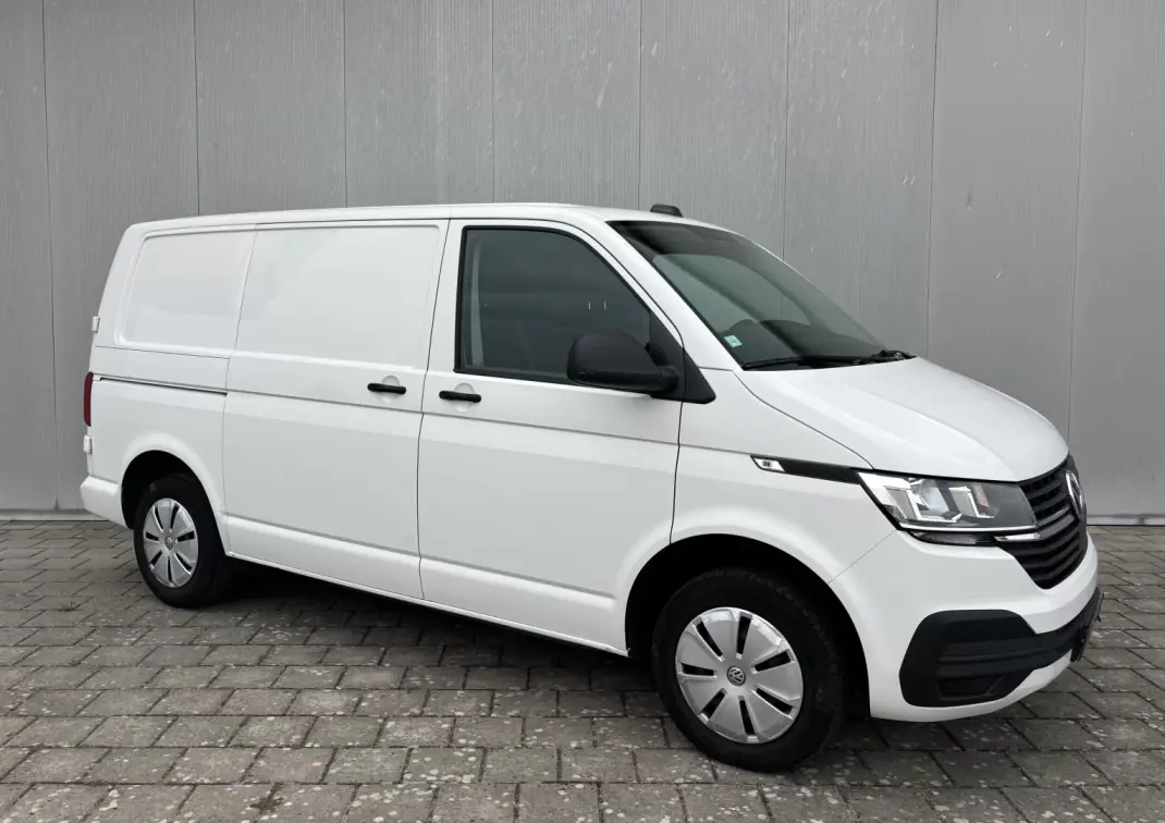 VW TRANSPORTER 2022 - 21750 EUR, 102000 km - 102000km - foto 9 de 34