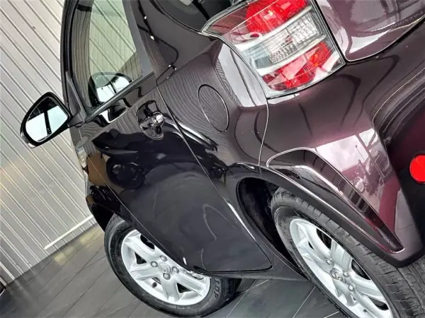 Toyota iQ 2009 - 7750 EUR, 167000 km - AUTO.MOTO.pt - 167000km - foto 14 de 32