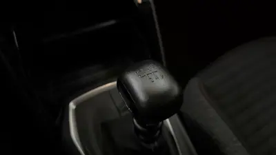 Peugeot 2008 2021 - 15490 EUR, 68523 km - AUTO.MOTO.pt - 68523km - foto 29 de 30
