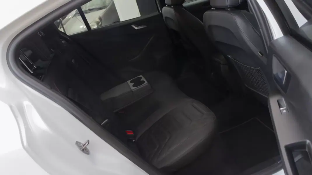 Ford Focus 2024 - 21450 EUR, 49000 km - AUTO.MOTO.pt - 49000km - foto 10 de 36