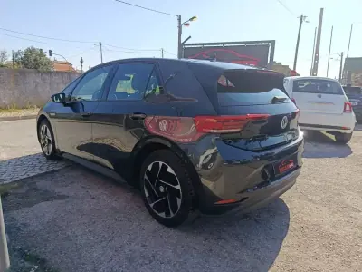 Volkswagen ID.3 2021 - 20900 EUR, 50690 km - AUTO.MOTO.pt - 50690km - foto 16 de 24