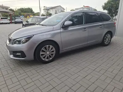 Peugeot 308 SW 2021 - 13490 EUR, 46850 km - 46850km - foto 25 de 28