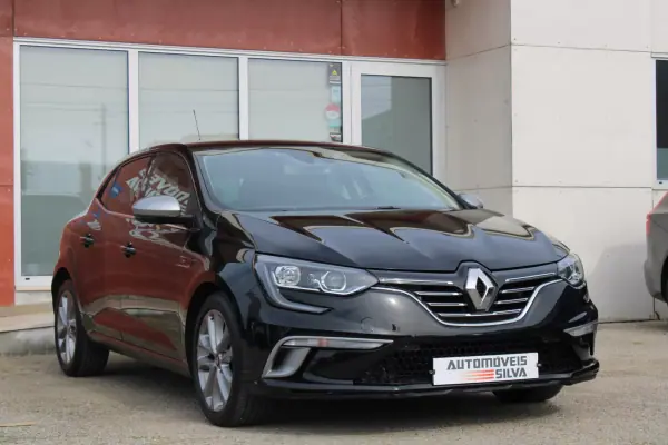 Renault Mégane 2021 - 16490 EUR, 165000 km - AUTO.MOTO.pt - 165000km - foto 5 de 30