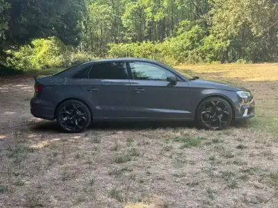 Audi A3 Limousine 2017 - 16990 EUR, 203000 km - AUTO.MOTO.pt - 203000km - foto 5 de 21
