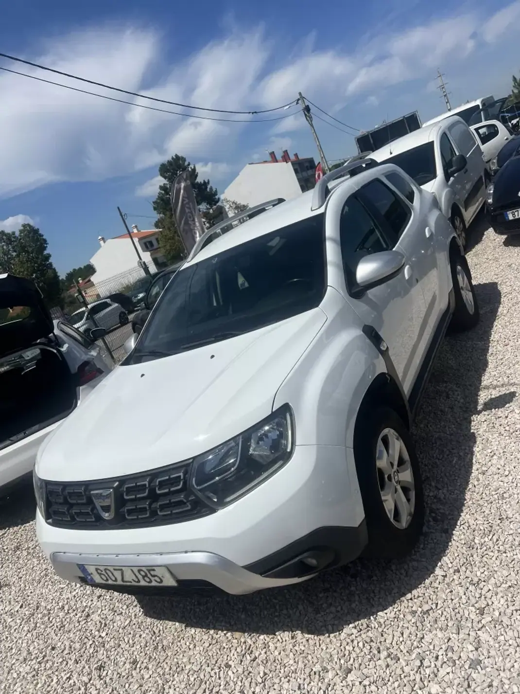 Dacia Duster 2019 - 13999 EUR, 240000 km - AUTO.MOTO.pt - 240000km - foto 1 de 7