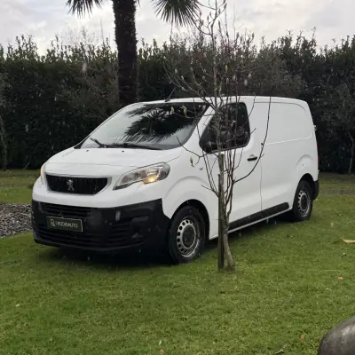 Peugeot Expert 2016 - 12990 EUR, 180000 km - AUTO.MOTO.pt - 180000km - foto 3 de 27