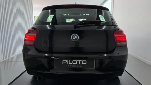 BMW 116 2012 - 12490 EUR, 144000 km - AUTO.MOTO.pt - 144000km - foto 5 de 21