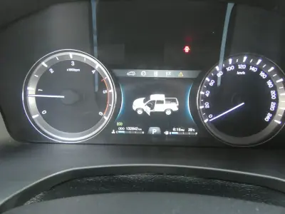 SsangYong Musso 2018 - 27500 EUR, 132000 km - AUTO.MOTO.pt - 132000km - foto 41 de 50