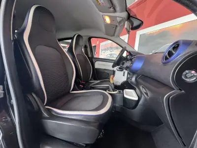 Renault Twingo 2015 - 7500 EUR, 149333 km - 149333km - foto 13 de 20