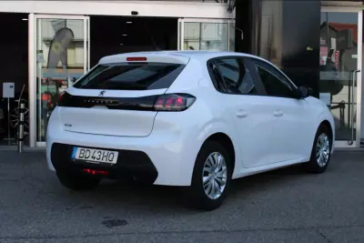 Peugeot 208 2022 - 13400 EUR, 45338 km - AUTO.MOTO.pt - 45338km - foto 4 de 17