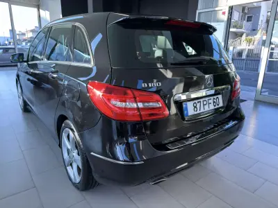 Mercedes-Benz B 180 2014 - 11750 EUR, 245898 km - AUTO.MOTO.pt - 245898km - foto 22 de 25