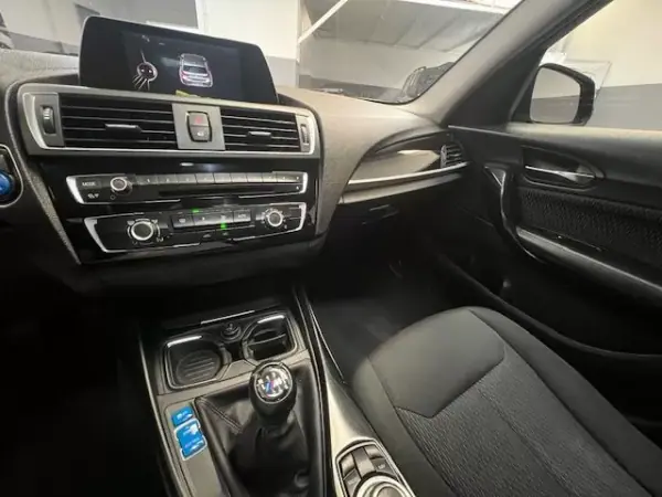 BMW 116 2016 - 12990 EUR, 200000 km - AUTO.MOTO.pt - 200000km - foto 6 de 10