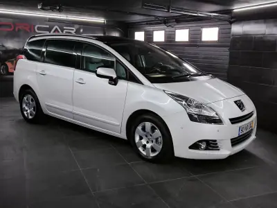 Peugeot 5008 2013 - 10950 EUR, 159800 km - AUTO.MOTO.pt - 159800km - foto 16 de 62