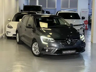 Renault Mégane 2016 - 11990 EUR, 140000 km - AUTO.MOTO.pt - 140000km - foto 2 de 41