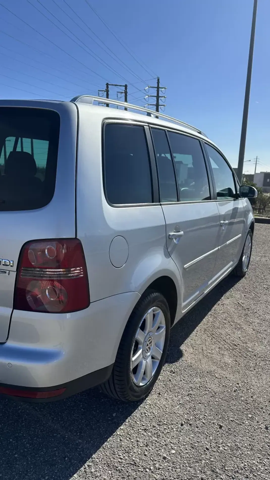 Volkswagen Touran 2007 - 6900 EUR, 315000 km - 315000km - foto 25 de 27