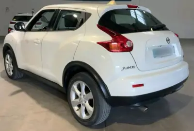 Nissan Juke 2012 - 8900 EUR, 175015 km - AUTO.MOTO.pt - 175015km - foto 6 de 9