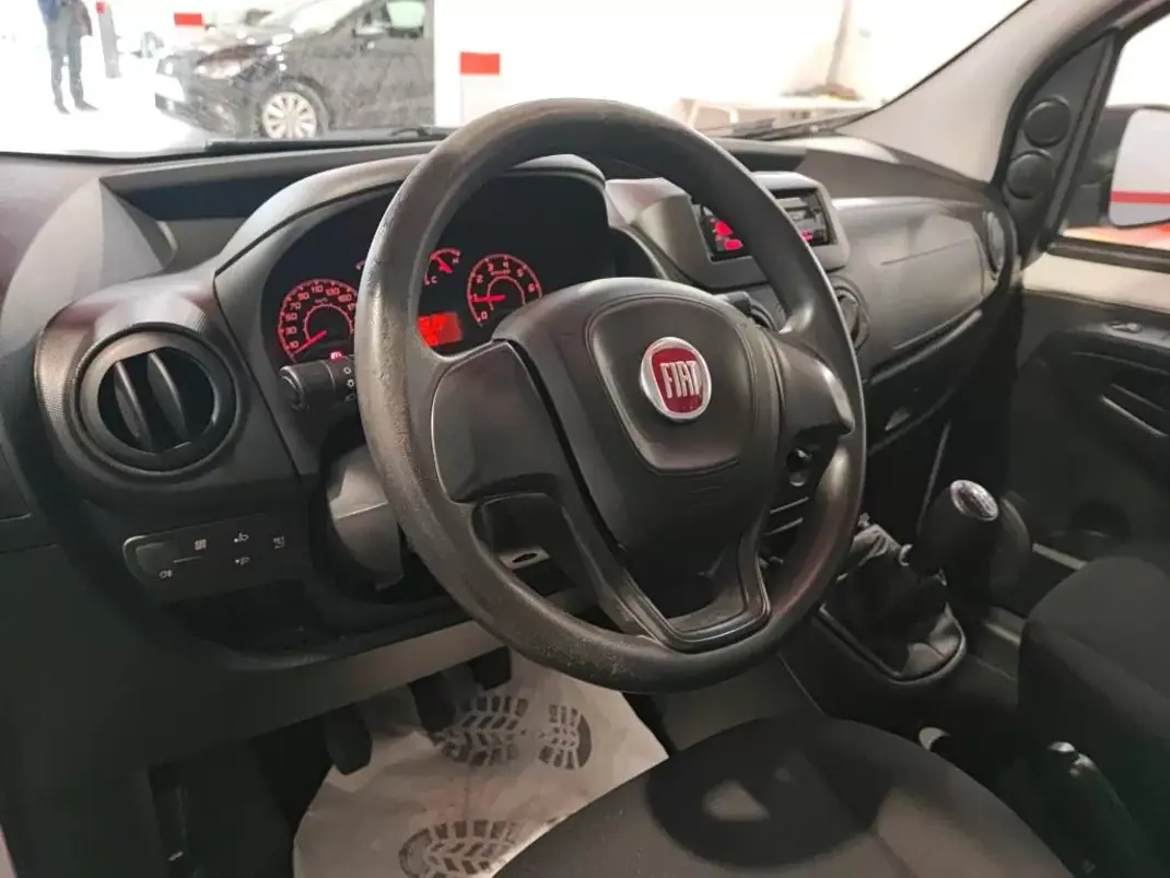 Fiat Fiorino 1.3 M-Jet SX Kasten 2021 - 9500 EUR, 130754 km - AUTO.MOTO.pt - 130754km - foto 4 de 7