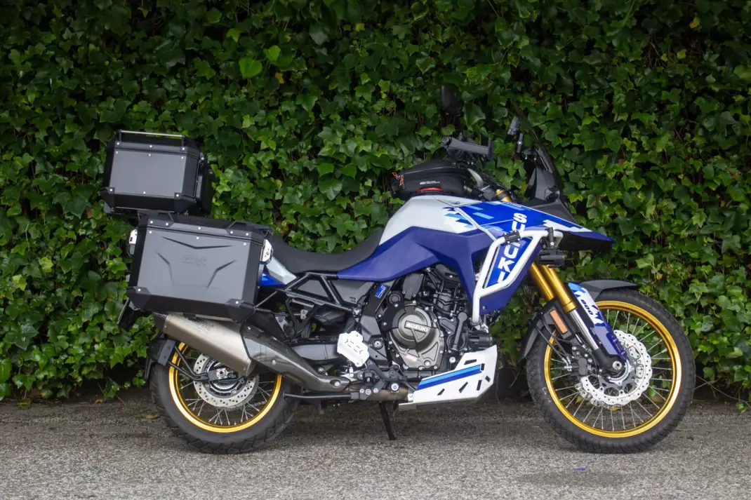 Suzuki DL 2025 - 12900 EUR, 5000 km - AUTO.MOTO.pt - 5000km - foto 6 de 12