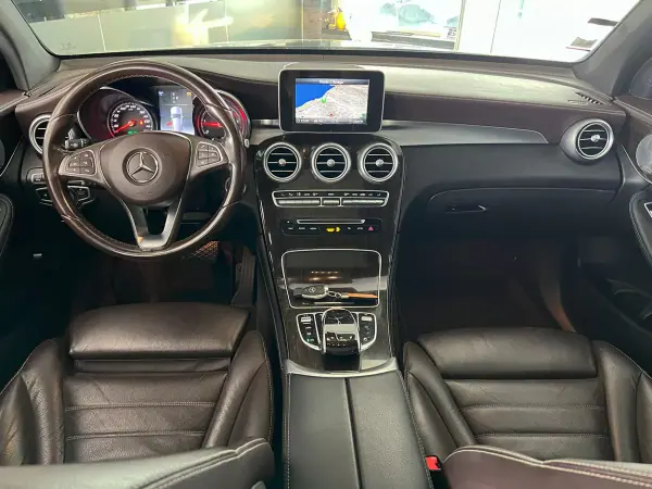 Mercedes-Benz GLC 220 2017 - 34800 EUR, 155000 km - AUTO.MOTO.pt - 155000km - foto 10 de 25