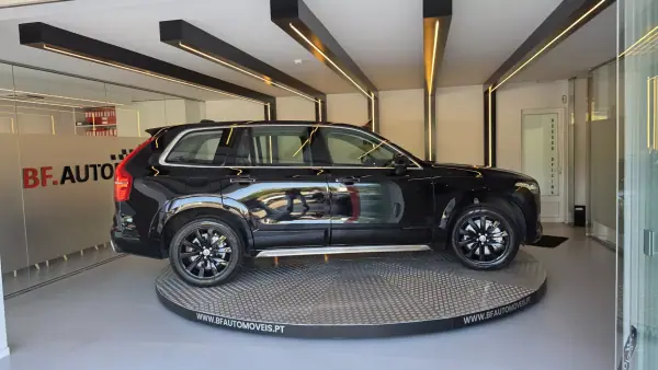 Volvo XC 90 2016 - 27900 EUR, 185393 km - AUTO.MOTO.pt - 185393km - foto 8 de 58