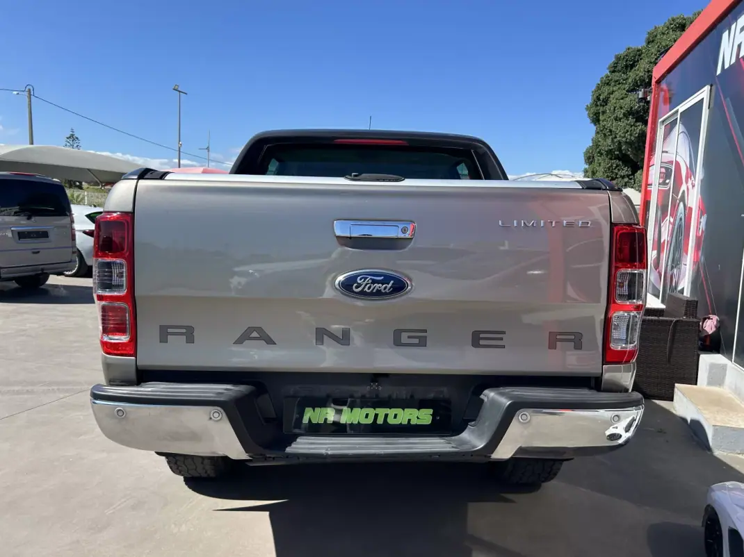 Ford Ranger 2017 - 27947 EUR, 150000 km - AUTO.MOTO.pt - 150000km - foto 9 de 22