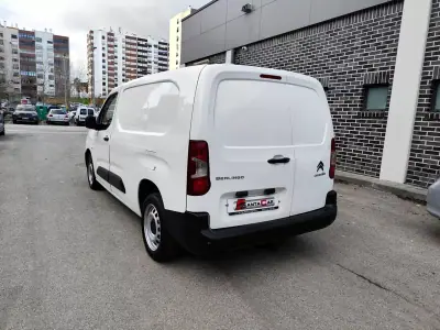 Citroën Berlingo 1.6 HDI ,3 Lug. Longa , Iva dedutivel 2019 - 13480 EUR, 182000 km - AUTO.MOTO.pt - 182000km - foto 21 de 28