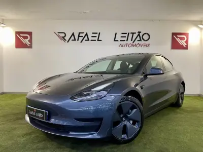Tesla Model 3 2022 - 29500 EUR, 56000 km - AUTO.MOTO.pt - 56000km - foto 2 de 42