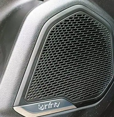 Lynk & Co 1 2022 - 29000 EUR, 29500 km - AUTO.MOTO.pt - 29500km - foto 18 de 30