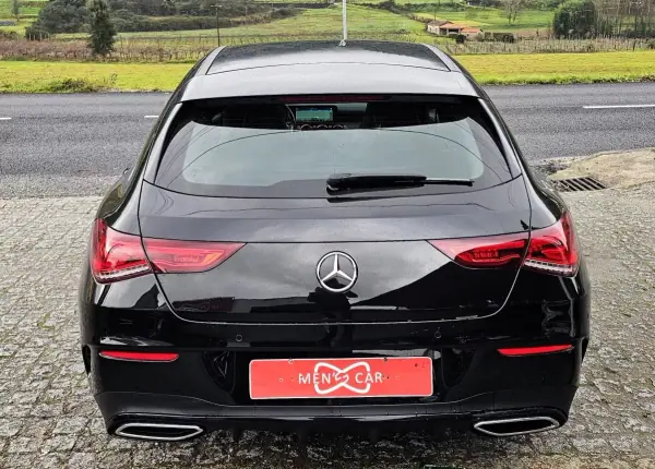Mercedes-Benz CLA 180 2021 - 28999 EUR, 100000 km - AUTO.MOTO.pt - 100000km - foto 20 de 32