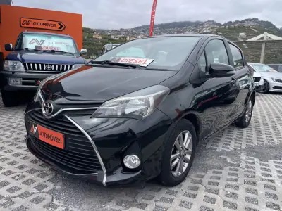 Toyota Yaris 2014 - 13950 EUR, 120568 km - AUTO.MOTO.pt - 120568km - foto 3 de 13