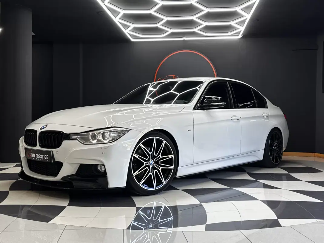 BMW 320 2014 - 18990 EUR, 218000 km - AUTO.MOTO.pt - 218000km - foto 17 de 44