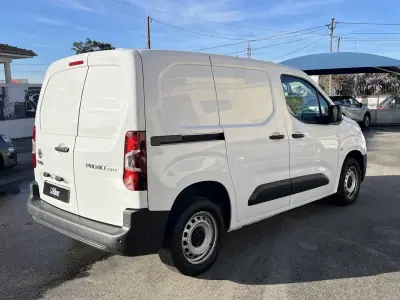 Toyota 2021 - 13950 EUR, 115000 km - AUTO.MOTO.pt - 115000km - foto 4 de 30