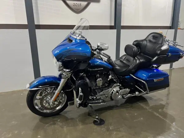 Harley-Davidson FLHTC 2014 - 20900 EUR, 39000 km - AUTO.MOTO.pt - 39000km - foto 12 de 27