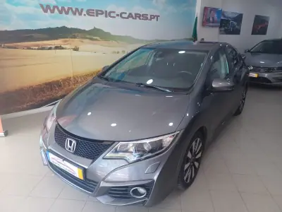 Honda Civic 2016 - 14890 EUR, 120487 km - AUTO.MOTO.pt - 120487km - foto 2 de 34