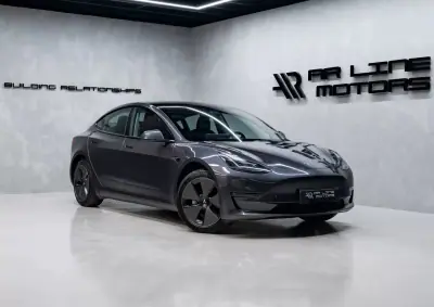 Tesla Model 3 2023 - 31950 EUR, 88000 km - 88000km - foto 1 de 48