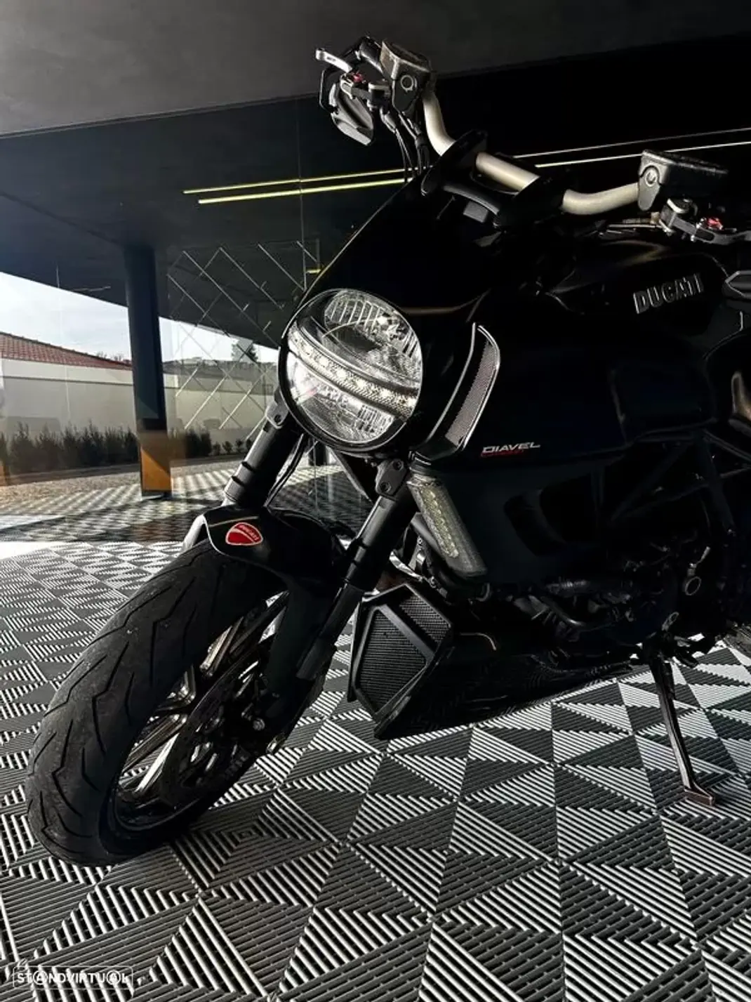 Ducati Diavel 2011 - 9750 EUR, 39000 km - AUTO.MOTO.pt - 39000km - foto 7 de 14