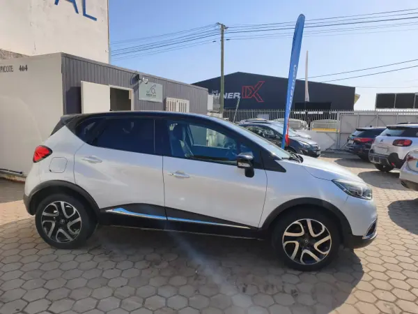 Renault Captur 2017 - 9900 EUR, 203500 km - 203500km - foto 4 de 14