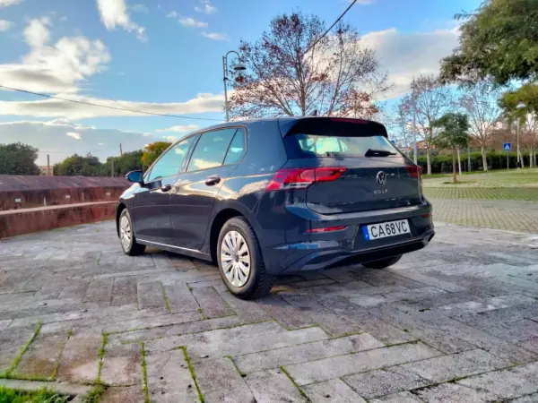 Volkswagen Golf 2021 - 19800 EUR, 44126 km - AUTO.MOTO.pt - 44126km - foto 3 de 13