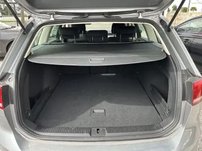 Volkswagen Passat Variant 2018 - 17900 EUR, 143500 km - AUTO.MOTO.pt - 143500km - foto 14 de 20