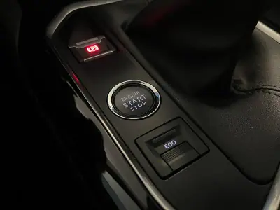 Peugeot 3008 2021 - 19900 EUR, 89000 km - AUTO.MOTO.pt - 89000km - foto 27 de 32