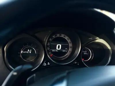 Citroën C4 2012 - 8990 EUR, 185518 km - AUTO.MOTO.pt - 185518km - foto 10 de 10