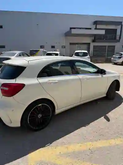Mercedes-Benz A 180 2014 - 12950 EUR, 204000 km - foto 3 de 10