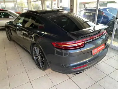 Porsche Panamera 2018 - 60500 EUR, 104962 km - AUTO.MOTO.pt - 104962km - foto 23 de 58