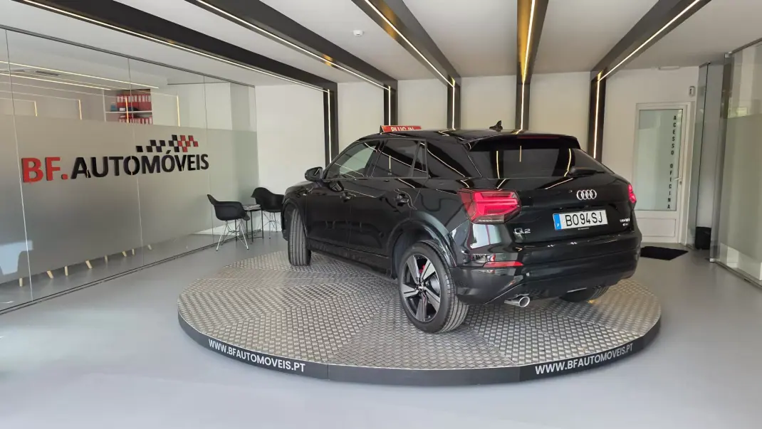 Audi Q2 2018 - 22500 EUR, 149812 km - AUTO.MOTO.pt - 149812km - foto 3 de 69