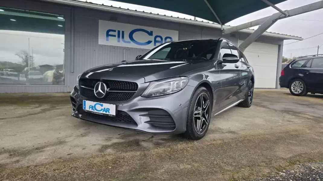 Mercedes-Benz C 300 2021 - 27900 EUR, 186885 km - AUTO.MOTO.pt - 186885km - foto 1 de 30