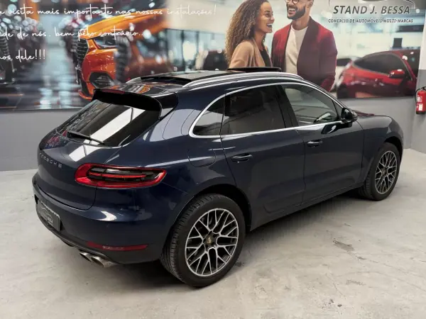 Porsche Macan 2015 - 34990 EUR, 200000 km - 200000km - foto 5 de 19